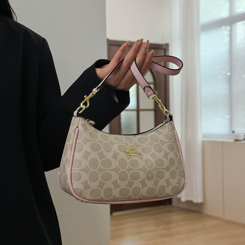 Luxuriöse Damen-Ledertasche, e – Luxury Lifestyle City Bewertung und Preis