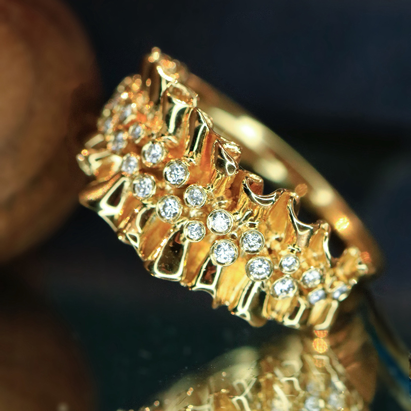 Aazuo Vintage-Schmuck aus 18 K – Luxury Lifestyle Girl Bewertung und Preis