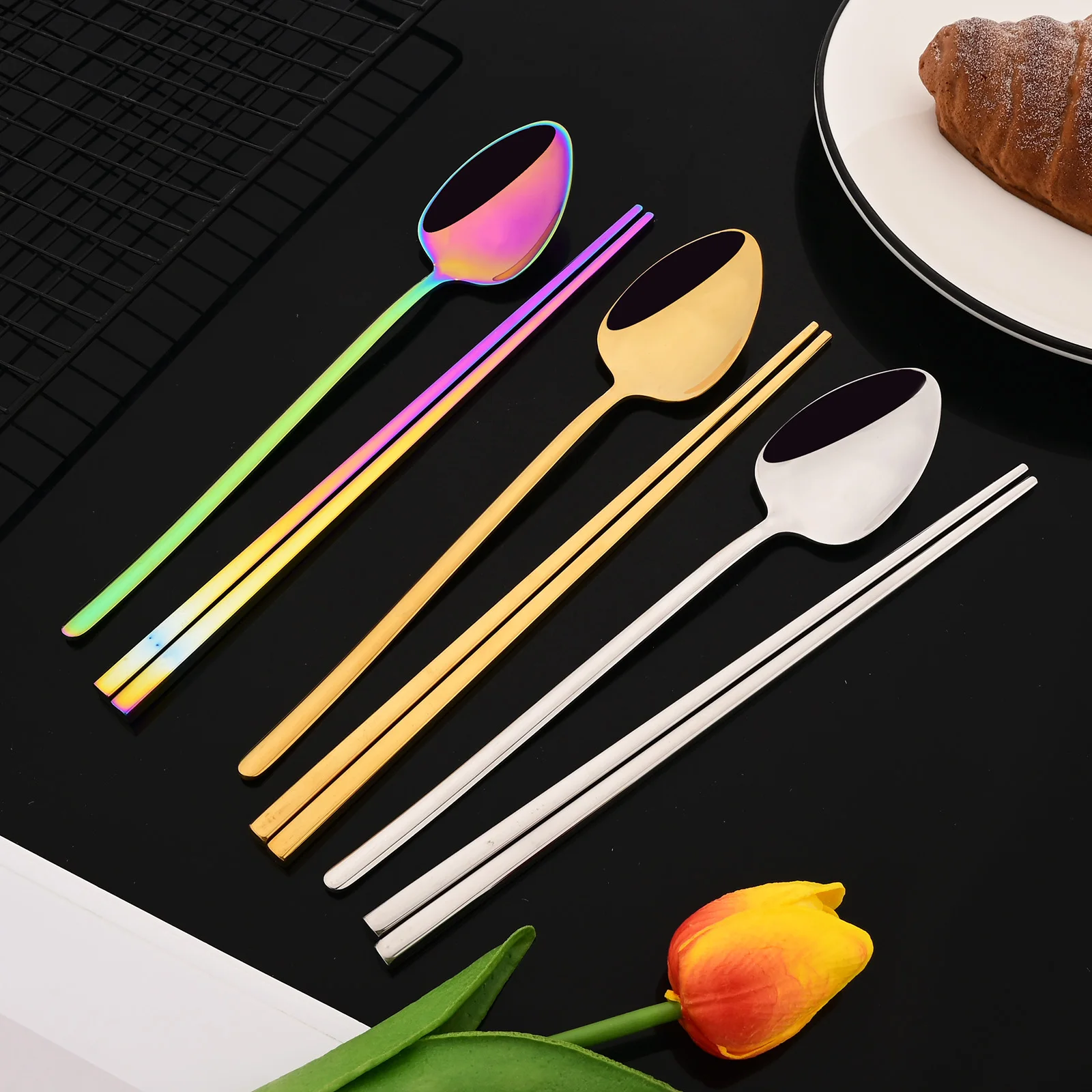 Koreanische 8Pcs Geschirr Set  – Gold Plated Cutlery Bewertung und Preis